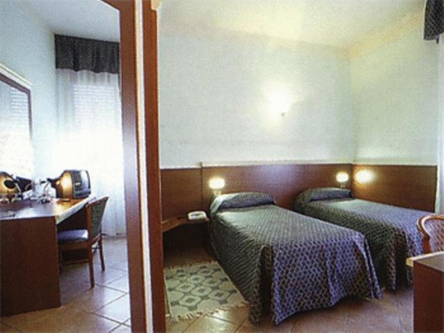 Hotel La Maddalena Quattro Castella 部屋 写真